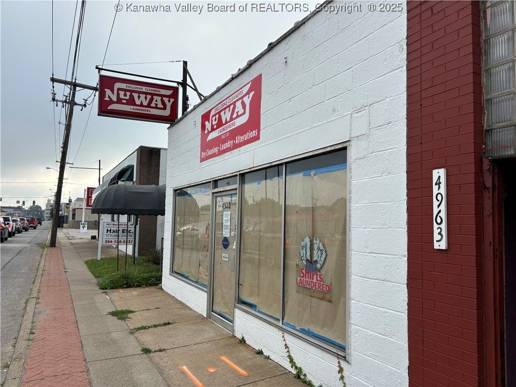 4933 MacCorkle Avenue, South Charleston, WV 25303