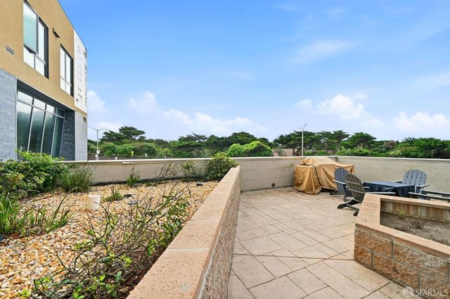 3535 Wawona Street 415, San Francisco, CA 94116