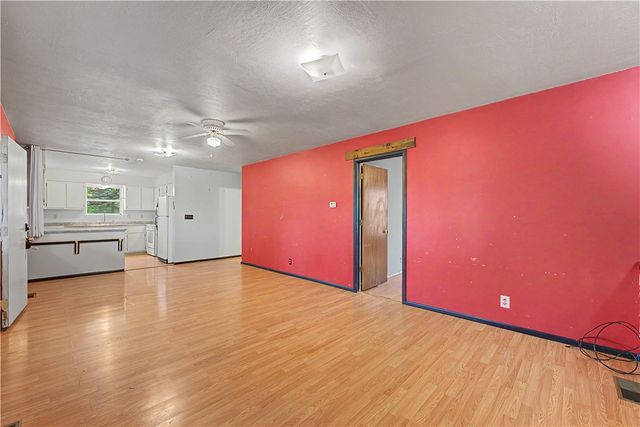 2533 County Road 102, Eureka Springs, AR 72632