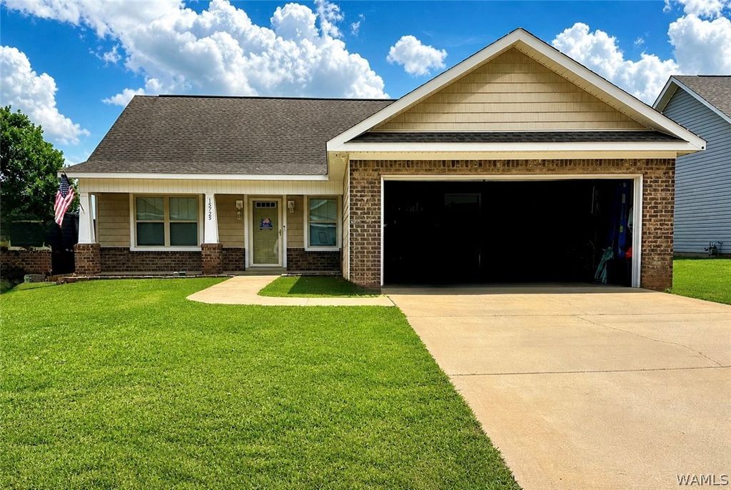 15725 April Lane, Brookwood, AL 35444