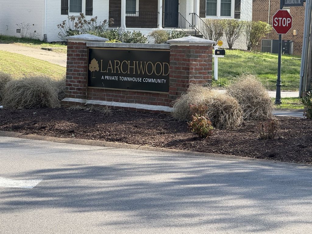 127 Lakebrink Dr, Nashville, TN 37214