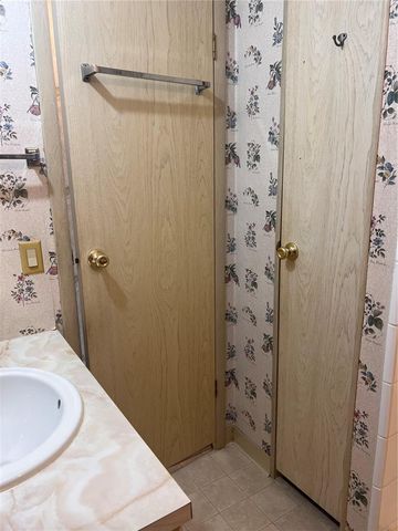 103 S FIJI CIRCLE, Englewood, FL 34223