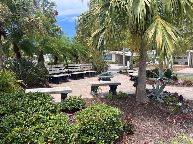 103 S FIJI CIRCLE, Englewood, FL 34223