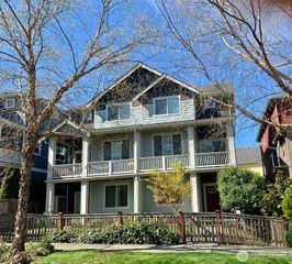 6521 31st Avenue SW, Seattle, WA 98126