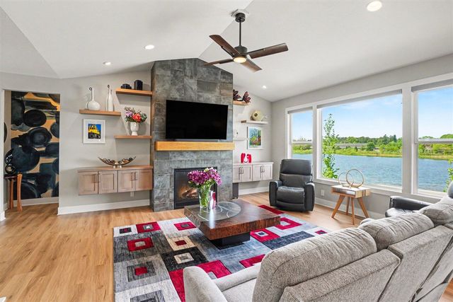 9351 Shoreway Drive, West Olive, MI 49460