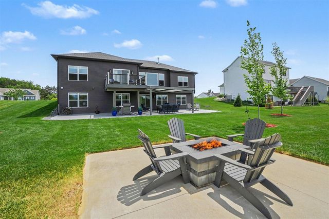 9351 Shoreway Drive, West Olive, MI 49460