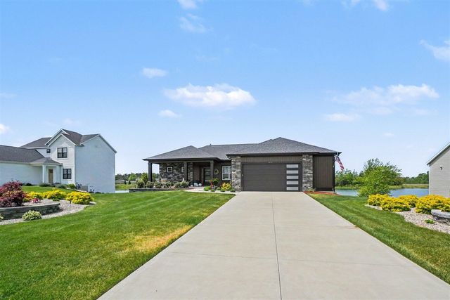 9351 Shoreway Drive, West Olive, MI 49460