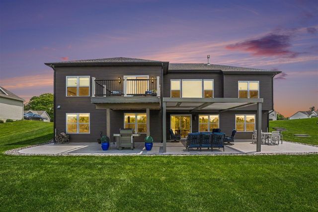 9351 Shoreway Drive, West Olive, MI 49460