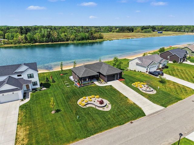 9351 Shoreway Drive, West Olive, MI 49460