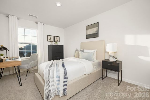 117 Lauren Lane, Hendersonville, NC 28792