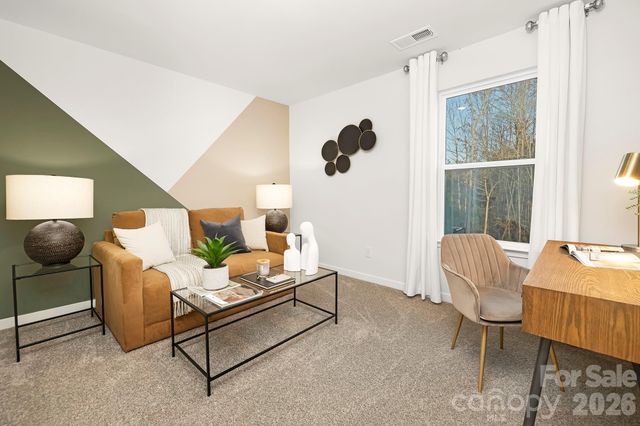 117 Lauren Lane, Hendersonville, NC 28792