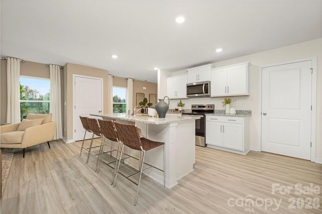 117 Lauren Lane, Hendersonville, NC 28792
