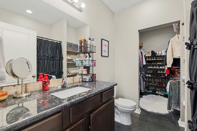 5314 N Cypress St, Bel Aire, KS 67226