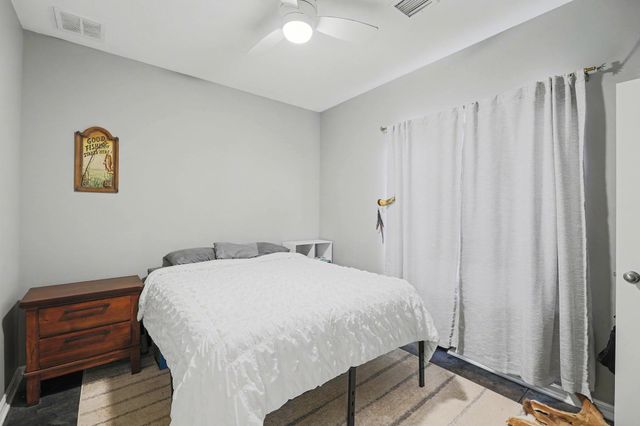 5314 N Cypress St, Bel Aire, KS 67226