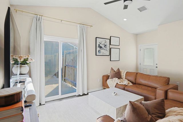 5314 N Cypress St, Bel Aire, KS 67226