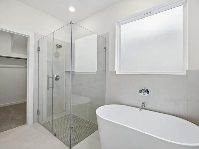 2407 Outpost Canyon Drive, Iowa Colony, TX 77583