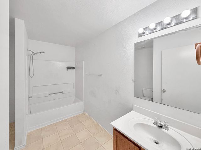 145 S Willow Way, Cibolo, TX 78108