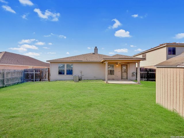 145 S Willow Way, Cibolo, TX 78108