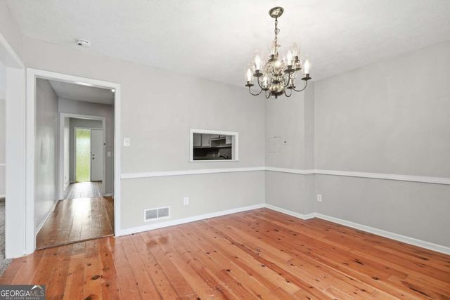 1384 Huntsmen Glen, Riverdale, GA 30296