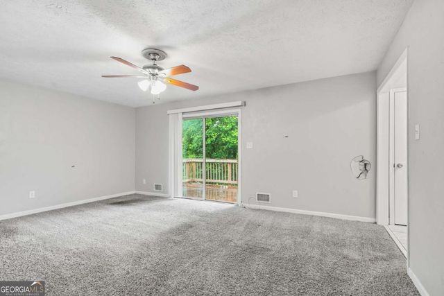 1384 Huntsmen Glen, Riverdale, GA 30296
