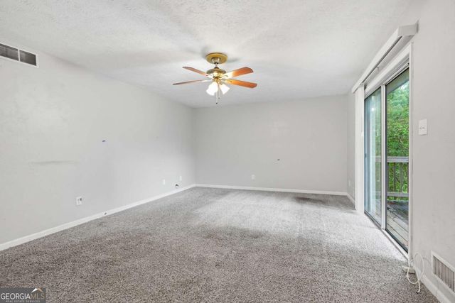 1384 Huntsmen Glen, Riverdale, GA 30296