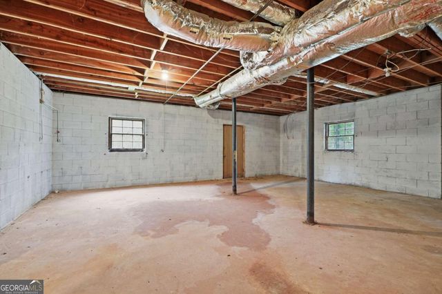 1384 Huntsmen Glen, Riverdale, GA 30296