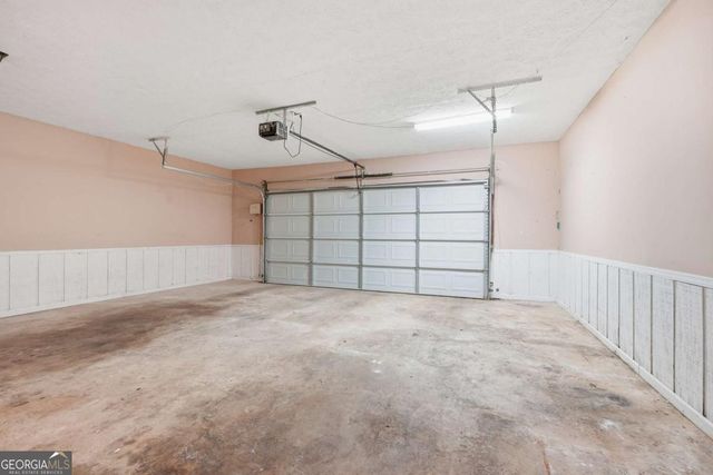 1384 Huntsmen Glen, Riverdale, GA 30296