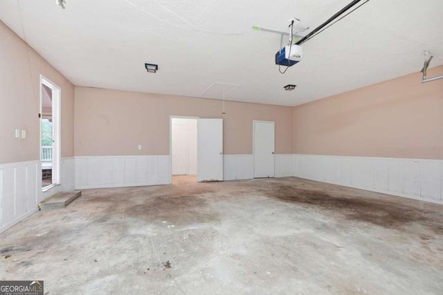 1384 Huntsmen Glen, Riverdale, GA 30296