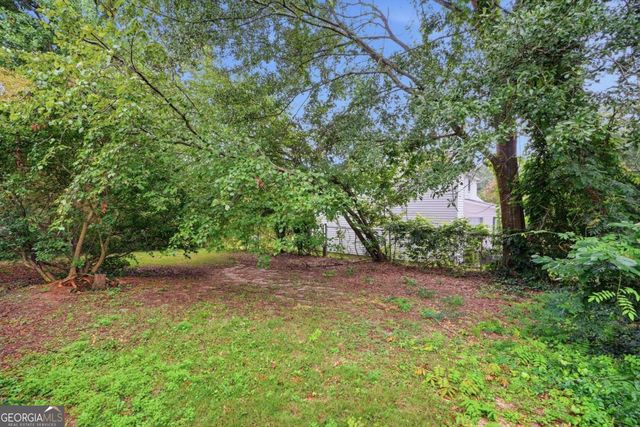 1384 Huntsmen Glen, Riverdale, GA 30296