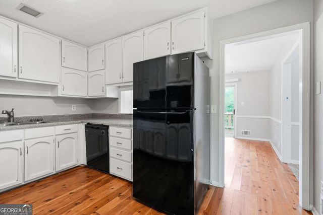 1384 Huntsmen Glen, Riverdale, GA 30296