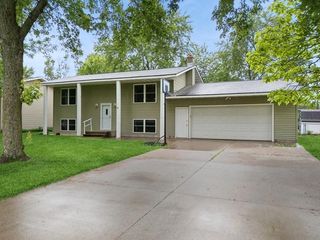 45 3rd Avenue NW, Rice, MN 56367