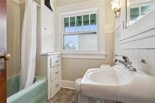 1538 Bever Avenue SE, Cedar Rapids, IA 52403