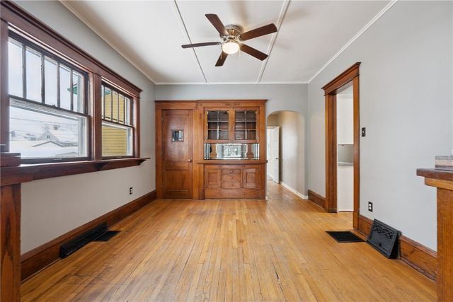 1538 Bever Avenue SE, Cedar Rapids, IA 52403