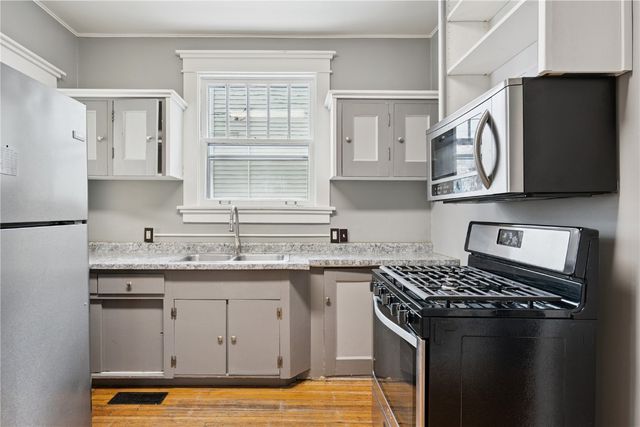 1538 Bever Avenue SE, Cedar Rapids, IA 52403