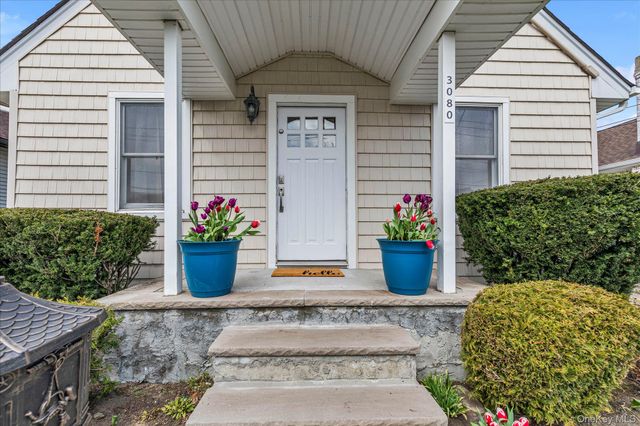 3080 Roxbury Road, Oceanside, NY 11572