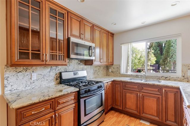 909 E Garfield 3, Glendale, CA 91205