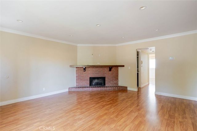 909 E Garfield 3, Glendale, CA 91205