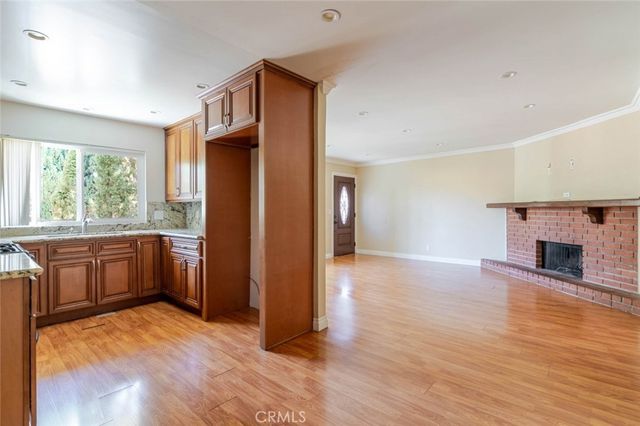 909 E Garfield 3, Glendale, CA 91205