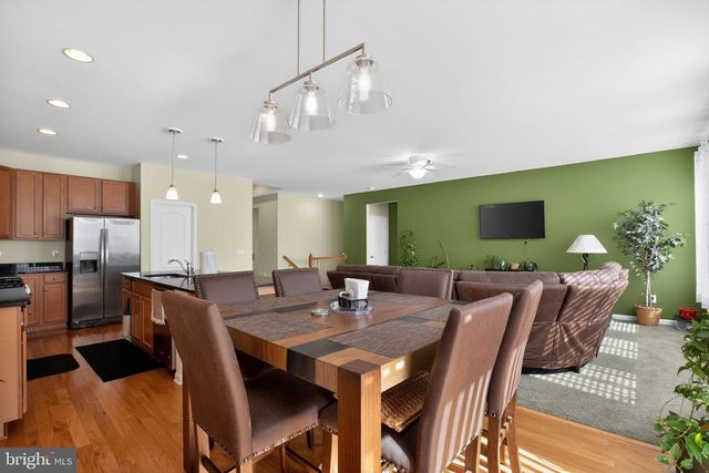 1709 HUDGINS FARM CIR, Fredericksburg, VA 22408