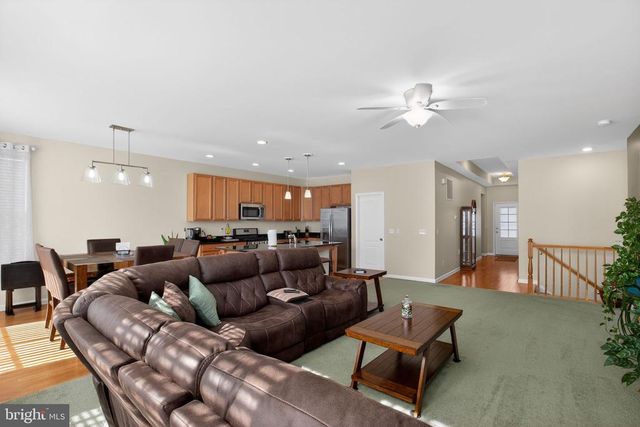 1709 HUDGINS FARM CIR, Fredericksburg, VA 22408
