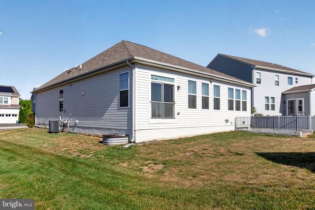 1709 HUDGINS FARM CIR, Fredericksburg, VA 22408