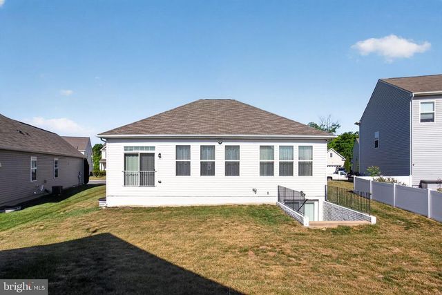 1709 HUDGINS FARM CIR, Fredericksburg, VA 22408