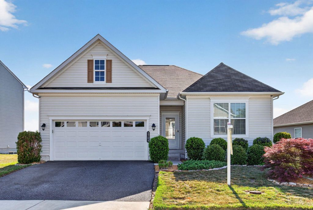 1709 HUDGINS FARM CIR, Fredericksburg, VA 22408