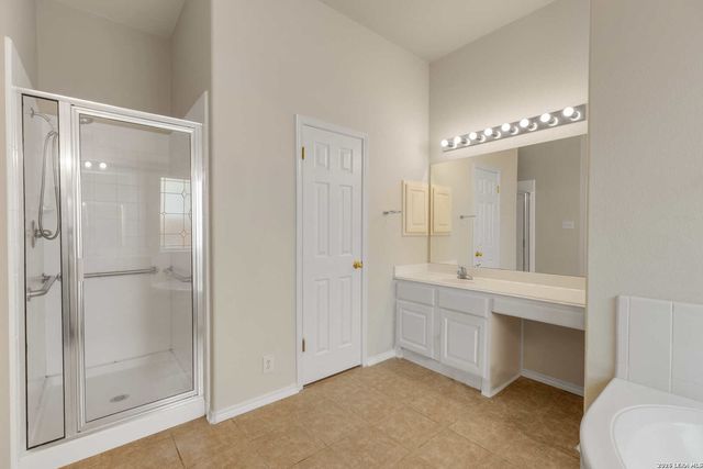 18615 Rogers Gln, San Antonio, TX 78258