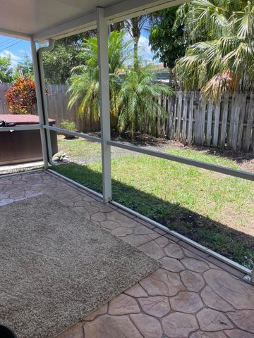 5433 NE 5TH Avenue, Oakland Park, FL 33334