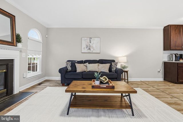 5467 QUAINT DR, Woodbridge, VA 22193