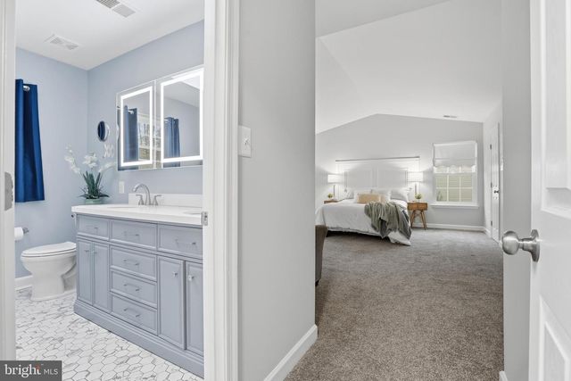 5467 QUAINT DR, Woodbridge, VA 22193