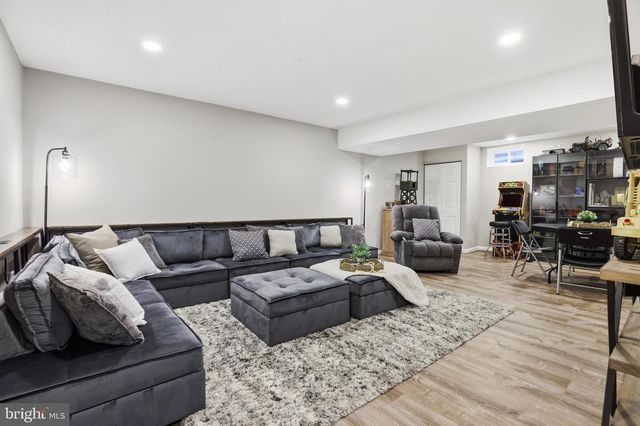 5467 QUAINT DR, Woodbridge, VA 22193