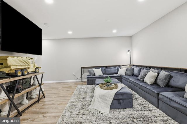 5467 QUAINT DR, Woodbridge, VA 22193