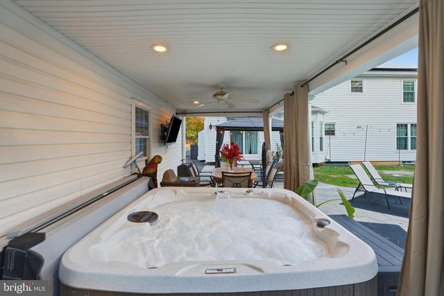 5467 QUAINT DR, Woodbridge, VA 22193